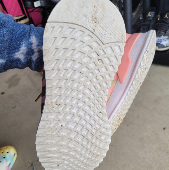 Adidas - Picture 3 of 3